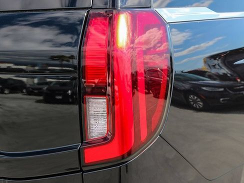 Used 2025 Ford Expedition Active AWD/4WD image 10