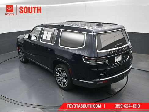 Used 2022 Jeep Grand Wagoneer Series III AWD/4WD image 59