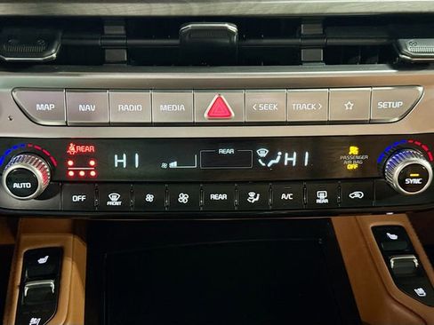 Used 2024 Kia Telluride EX X-Line AWD/4WD image 16