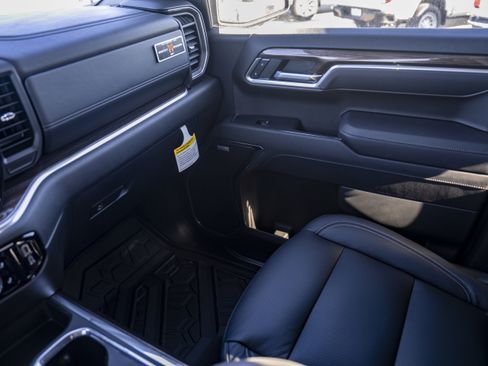 New 2025 Chevrolet Silverado 1500 RST image 32