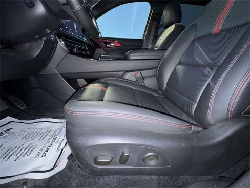 Used 2024 Chevrolet Traverse RS image 12