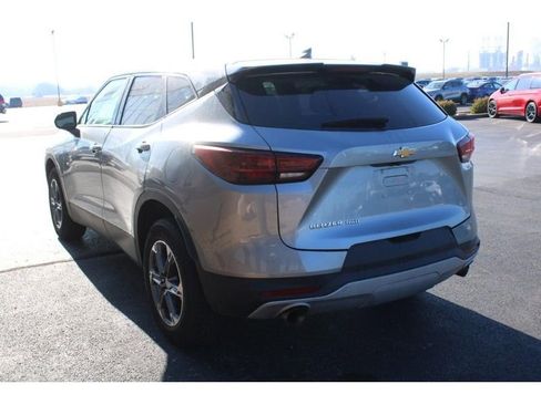 Used 2025 Chevrolet Blazer LT image 6