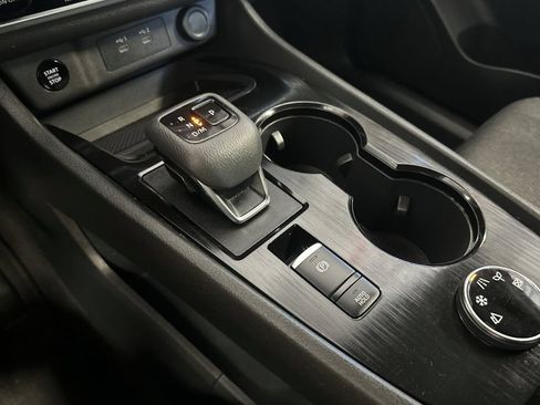 Used 2024 Nissan Rogue SV AWD/4WD image 21