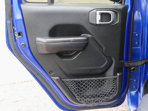 Used 2019 Jeep Wrangler Unlimited Sport S AWD/4WD image 8