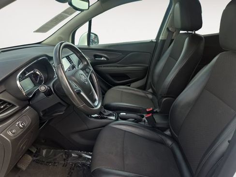 Used 2021 Buick Encore Preferred FWD image 9