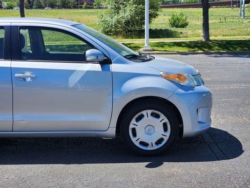 Used 2012 Scion xD FWD image 8
