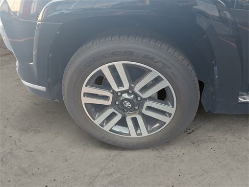Used 2022 Toyota 4Runner Limited image 14