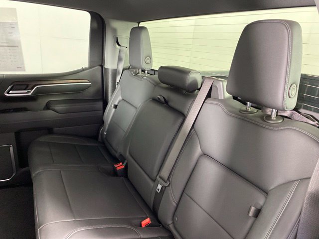 Used 2026 GMC Sierra 1500 SLT AWD/4WD image 33