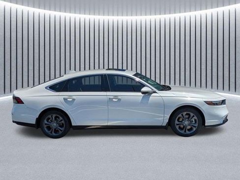 Certified 2025 Honda Accord EX-L image 3