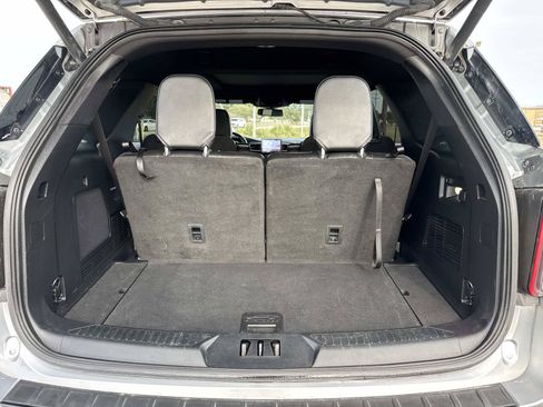 Used 2022 Ford Explorer ST-Line w/ Class IV Trailer Tow Package RWD image 13