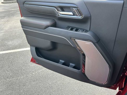 Used 2026 GMC Sierra 2500 AT4X image 16