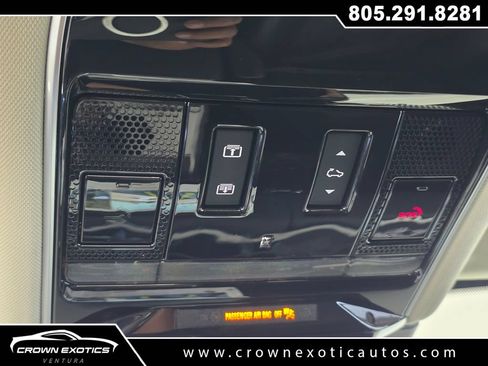 Used 2025 Land Rover Range Rover Autobiography AWD/4WD image 25
