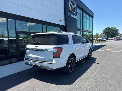 Used 2021 Ford Expedition Limited AWD/4WD image 3