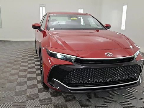 Used 2024 Toyota Crown XLE image 7