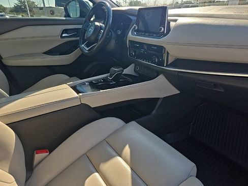 Used 2021 Nissan Rogue SL image 15