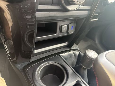 Used 2024 Toyota 4Runner TRD Off-Road Premium image 34