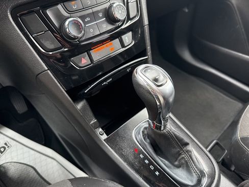 Used 2018 Buick Encore Preferred image 15