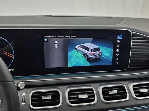 Certified 2023 Mercedes-Benz GLS 450 4MATIC image 44