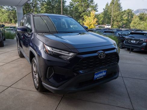 Used 2023 Toyota RAV4 XLE AWD/4WD image 2