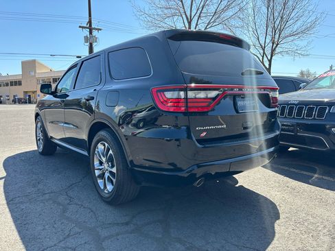 Used 2019 Dodge Durango GT image 3