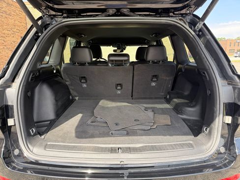 Used 2022 Jeep Grand Cherokee Altitude AWD/4WD image 7