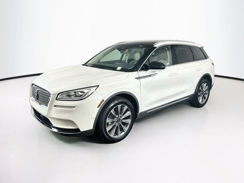 Used 2020 Lincoln Corsair Reserve w/ Equipment Group 201A FWD image 3