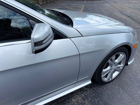 Used 2012 Mercedes-Benz E 350 4MATIC Sedan image 3