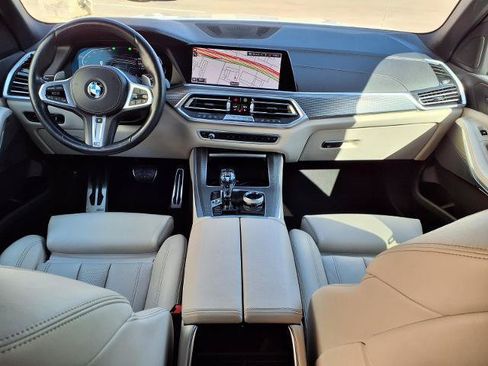 Used 2020 BMW X5 xDrive40i w/ M Sport Package AWD/4WD image 4