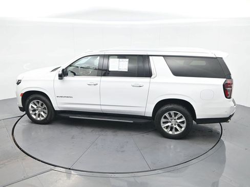 Used 2023 Chevrolet Suburban Premier image 26
