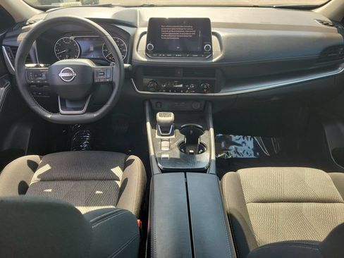 Used 2026 Nissan Rogue SV FWD image 11
