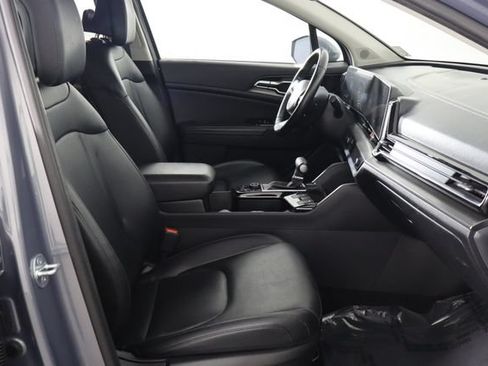 Used 2024 Kia Sportage EX FWD image 17