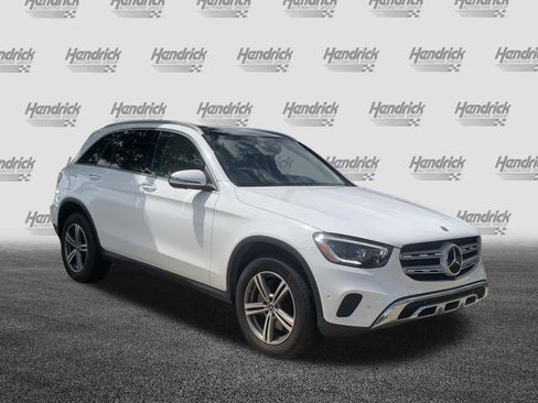 Used 2020 Mercedes-Benz GLC 300 4MATIC image 2