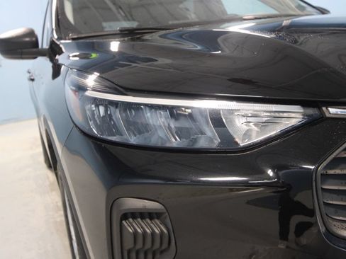 Used 2023 Ford Escape Active AWD/4WD image 32