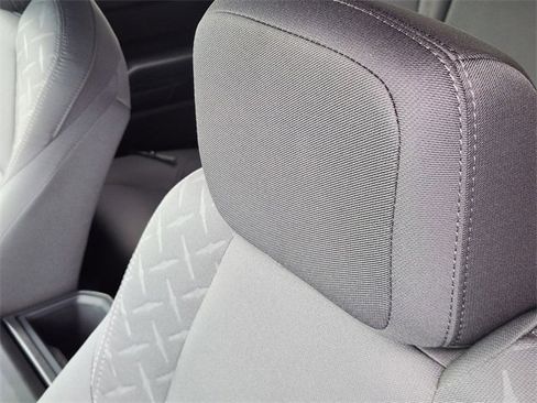 Used 2025 Toyota Tacoma SR image 11