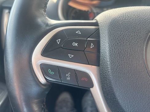 Used 2016 Jeep Cherokee Latitude w/ Cold Weather Group image 42