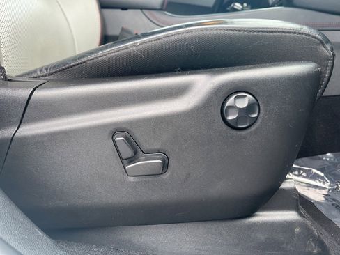 Used 2023 Dodge Durango GT image 25