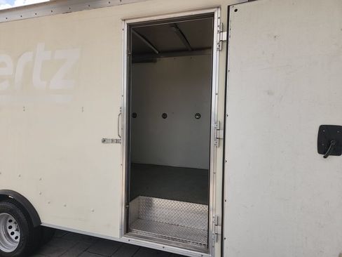 Used 2022 Ford Transit 350 DRW RWD image 17