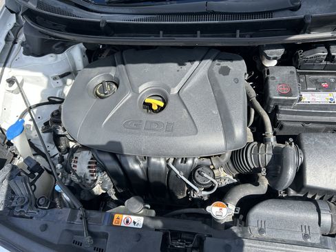 Used 2016 Hyundai Elantra GT w/ Option Group 03 image 21