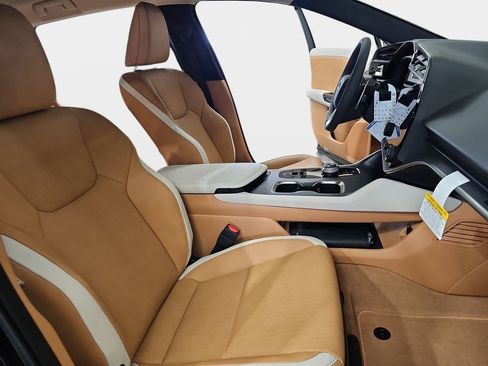 New 2026 Lexus RZ 450e AWD image 10