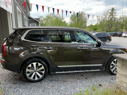 Used 2022 Kia Telluride S AWD/4WD image 4