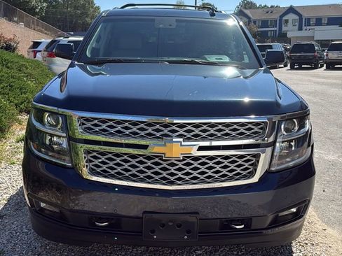 Used 2019 Chevrolet Tahoe LT w/ LT Signature Package image 6