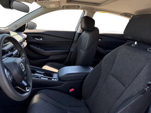 Used 2024 Honda Accord EX image 9
