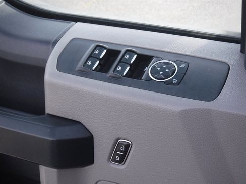 Used 2022 Ford F450 XL w/ Power Equipment Group image 18