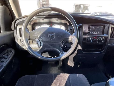Used 2003 Dodge Ram 1500 Truck 2WD Quad Cab image 14