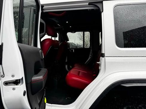 Used 2024 Jeep Wrangler Unlimited Rubicon 392 image 9