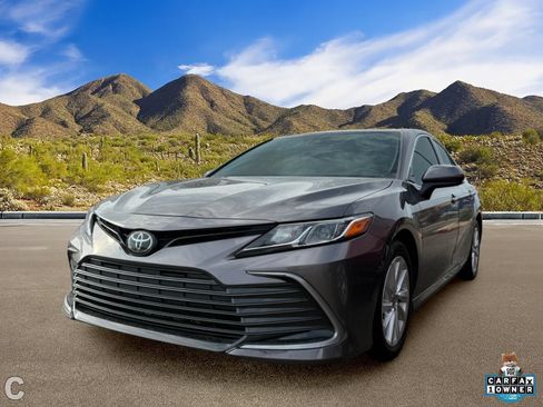 Used 2024 Toyota Camry LE FWD image 2