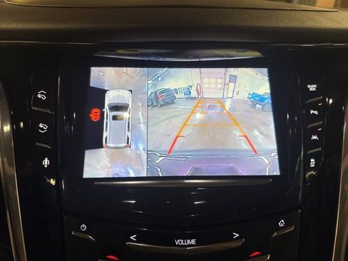 Used 2016 Cadillac Escalade Luxury image 15