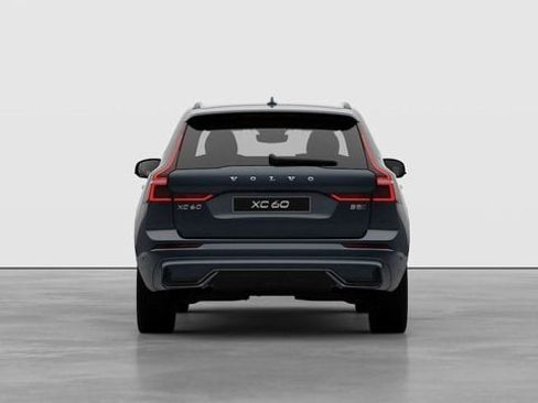 New 2026 Volvo XC60 B5 Ultra w/ Climate Package image 4