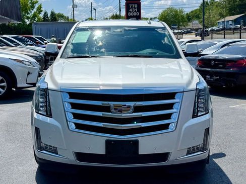 Used 2015 Cadillac Escalade Premium AWD/4WD image 2