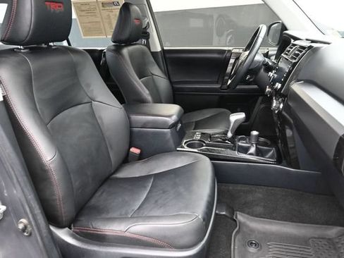 Used 2024 Toyota 4Runner TRD Off-Road Premium w/ Moonroof Package AWD/4WD image 33